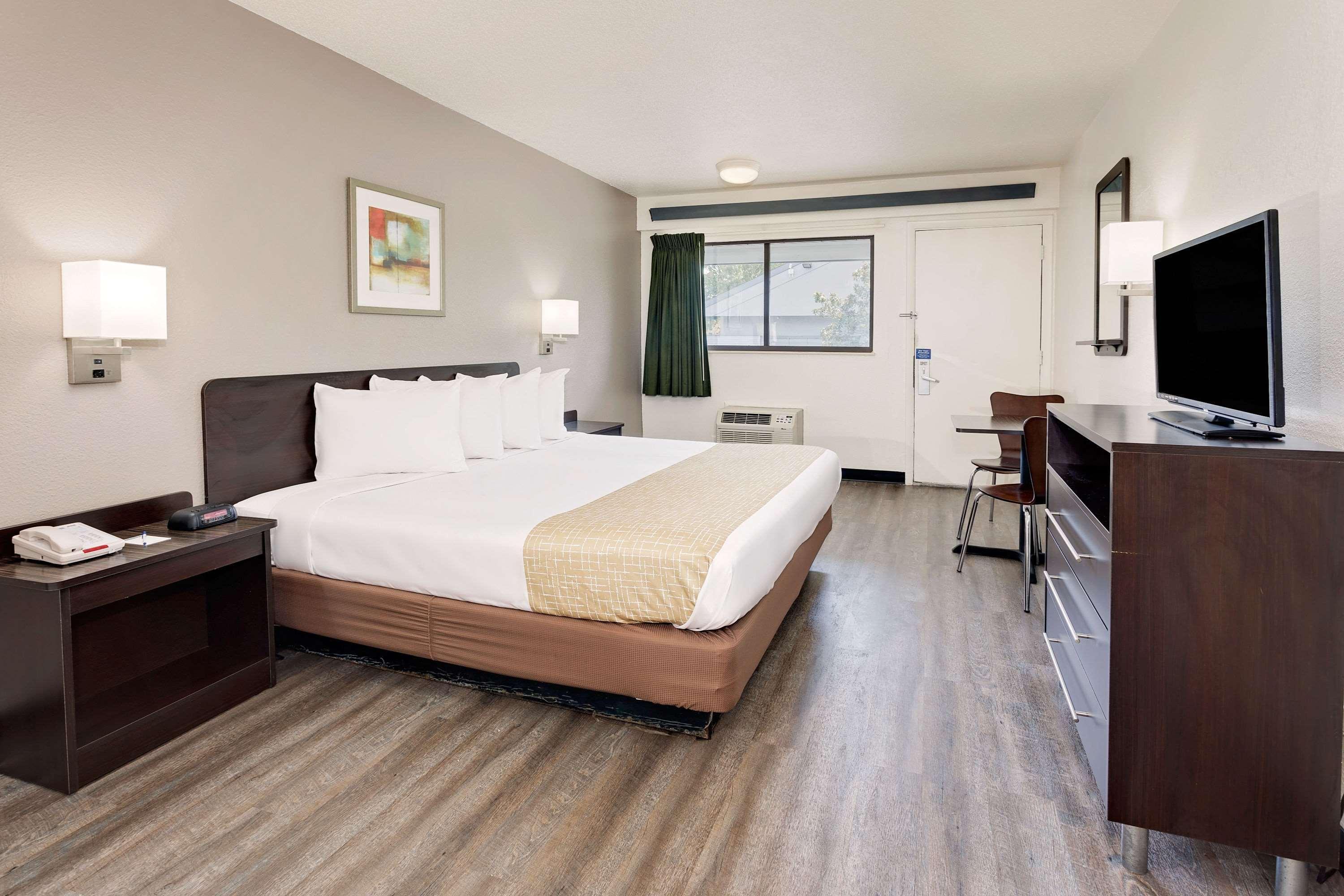 Travelodge By Wyndham College Park Kültér fotó